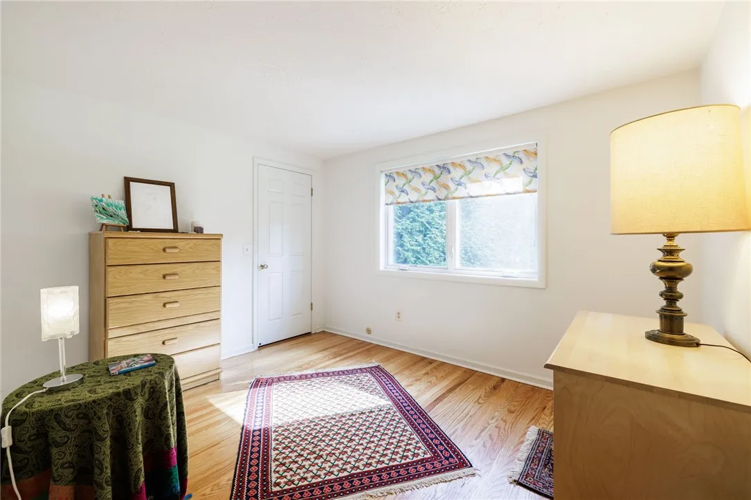 2 White Briar, Pittsford, New York 14534, Pittsford, New York 14534, 5 Bedrooms Bedrooms, 13 Rooms Rooms,2 BathroomsBathrooms,Residential,Closed,2 White Briar, Pittsford, New York 14534,0,R1635111
