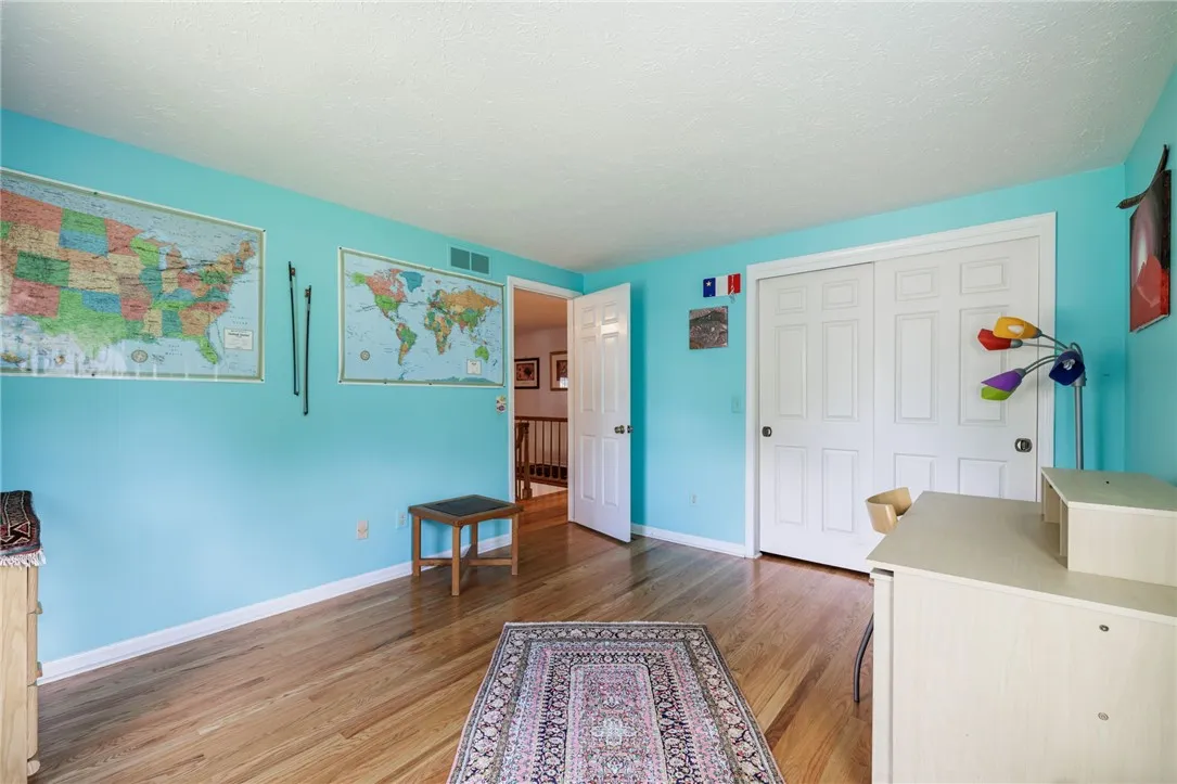 2 White Briar, Pittsford, New York 14534, Pittsford, New York 14534, 5 Bedrooms Bedrooms, 13 Rooms Rooms,2 BathroomsBathrooms,Residential,Closed,2 White Briar, Pittsford, New York 14534,0,R1635111