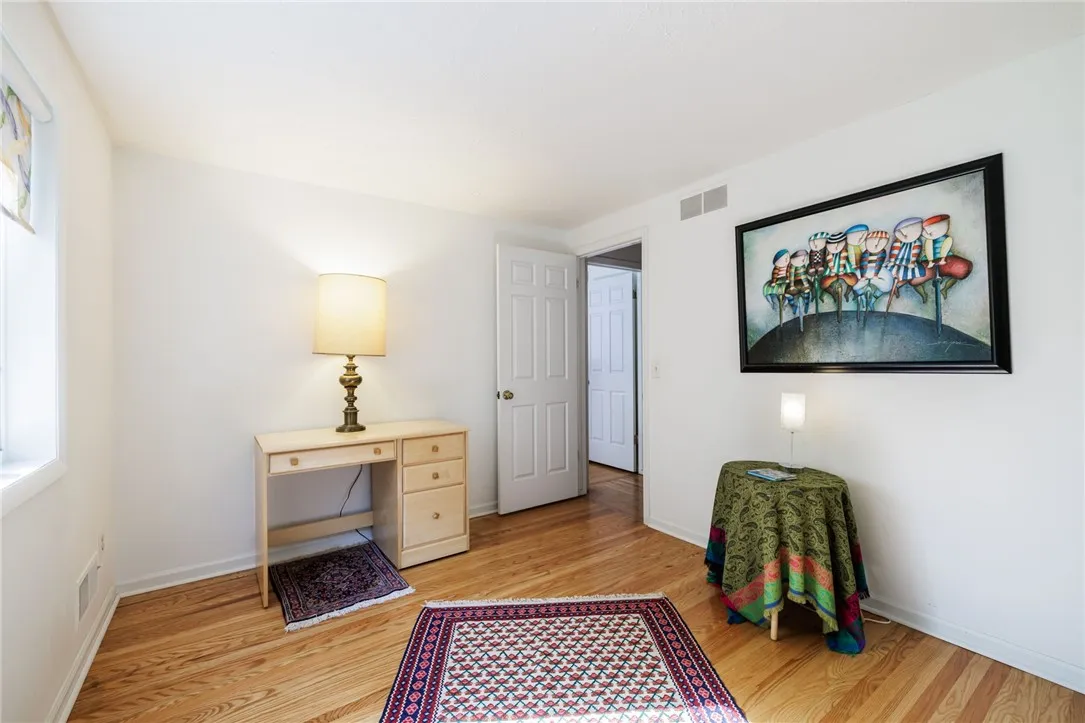 2 White Briar, Pittsford, New York 14534, Pittsford, New York 14534, 5 Bedrooms Bedrooms, 13 Rooms Rooms,2 BathroomsBathrooms,Residential,Closed,2 White Briar, Pittsford, New York 14534,0,R1635111