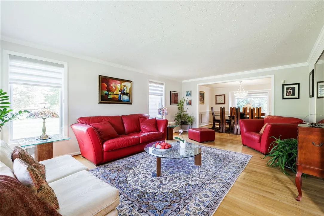 2 White Briar, Pittsford, New York 14534, Pittsford, New York 14534, 5 Bedrooms Bedrooms, 13 Rooms Rooms,2 BathroomsBathrooms,Residential,Closed,2 White Briar, Pittsford, New York 14534,0,R1635111