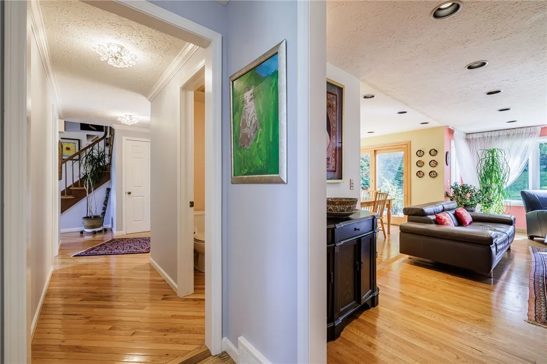 2 White Briar, Pittsford, New York 14534, Pittsford, New York 14534, 5 Bedrooms Bedrooms, 13 Rooms Rooms,2 BathroomsBathrooms,Residential,Closed,2 White Briar, Pittsford, New York 14534,0,R1635111