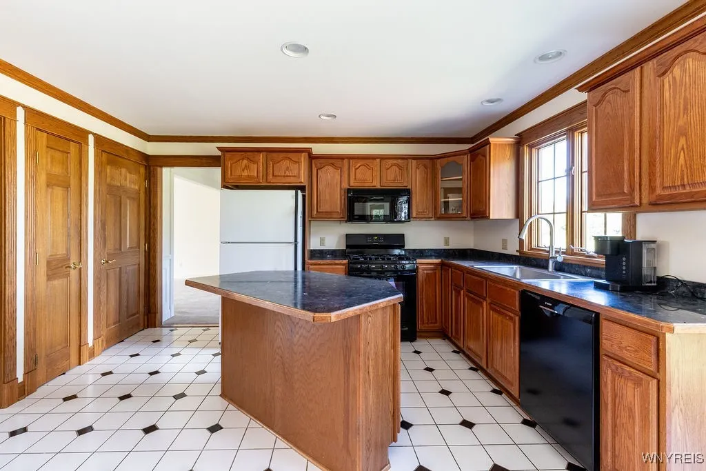 All appliances included