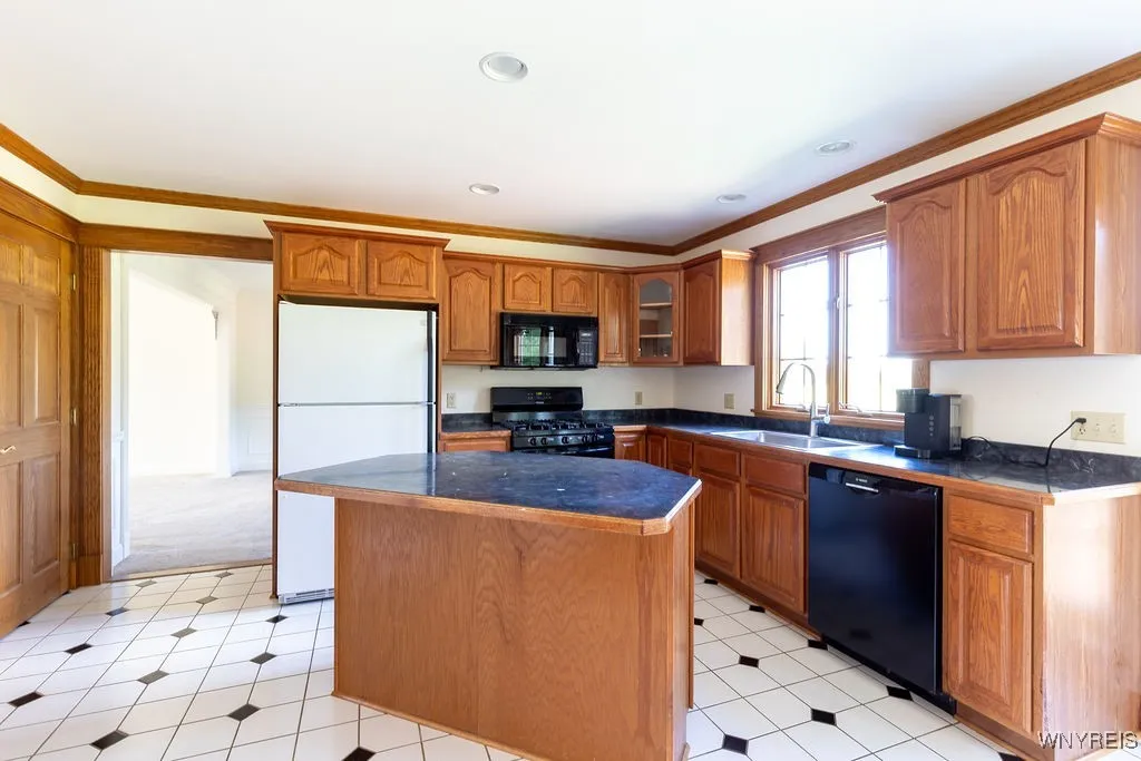 Tons of cabinets with pantry closet