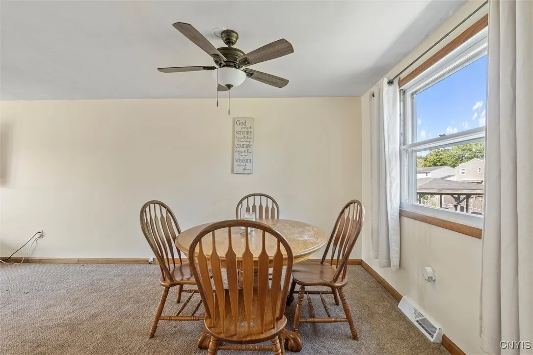 8050 Evesborough Drive, Clay, New York 13041, Clay, New York 13041, 3 Bedrooms Bedrooms, 10 Rooms Rooms,1 BathroomBathrooms,Residential,Closed,8050 Evesborough Drive, Clay, New York 13041,0,S1635127