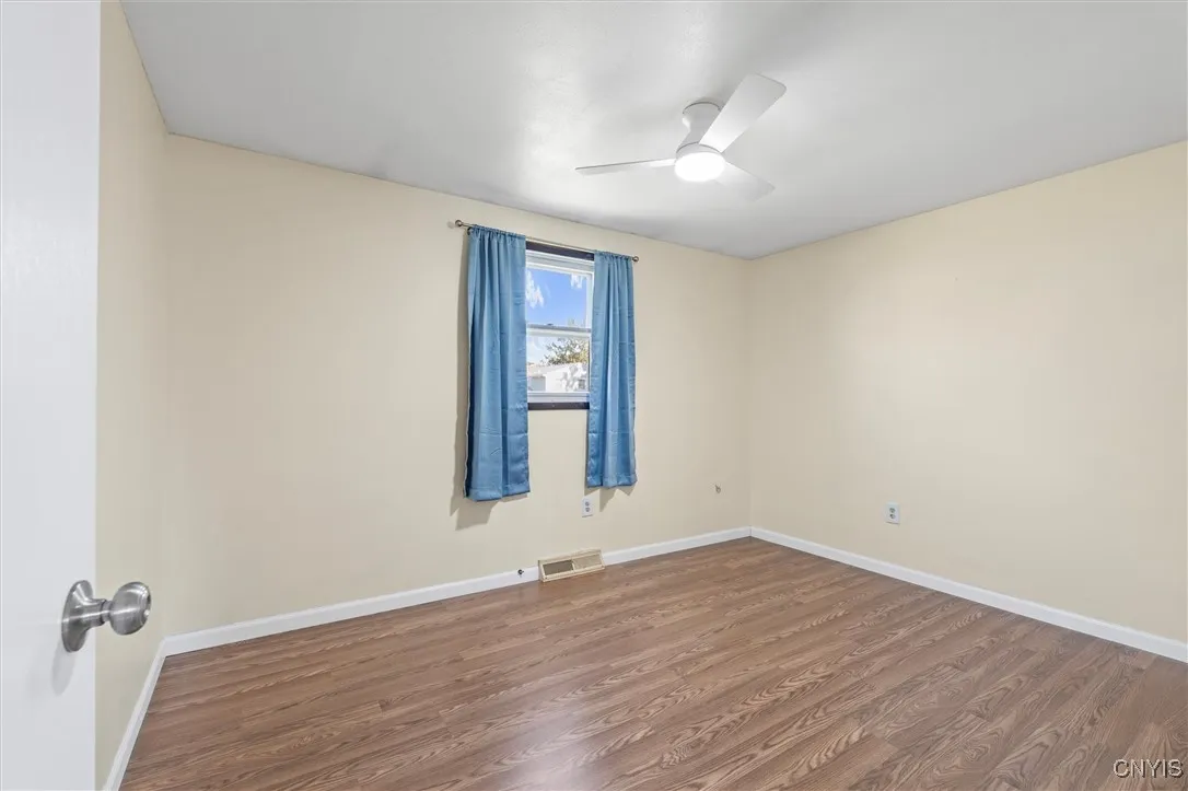 8050 Evesborough Drive, Clay, New York 13041, Clay, New York 13041, 3 Bedrooms Bedrooms, 10 Rooms Rooms,1 BathroomBathrooms,Residential,Closed,8050 Evesborough Drive, Clay, New York 13041,0,S1635127