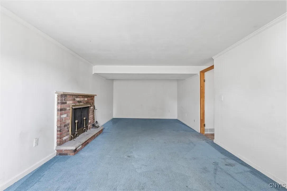 8050 Evesborough Drive, Clay, New York 13041, Clay, New York 13041, 3 Bedrooms Bedrooms, 10 Rooms Rooms,1 BathroomBathrooms,Residential,Closed,8050 Evesborough Drive, Clay, New York 13041,0,S1635127