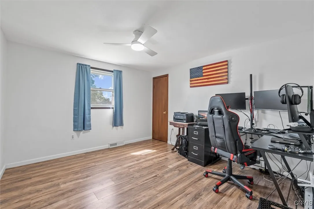 8050 Evesborough Drive, Clay, New York 13041, Clay, New York 13041, 3 Bedrooms Bedrooms, 10 Rooms Rooms,1 BathroomBathrooms,Residential,Closed,8050 Evesborough Drive, Clay, New York 13041,0,S1635127