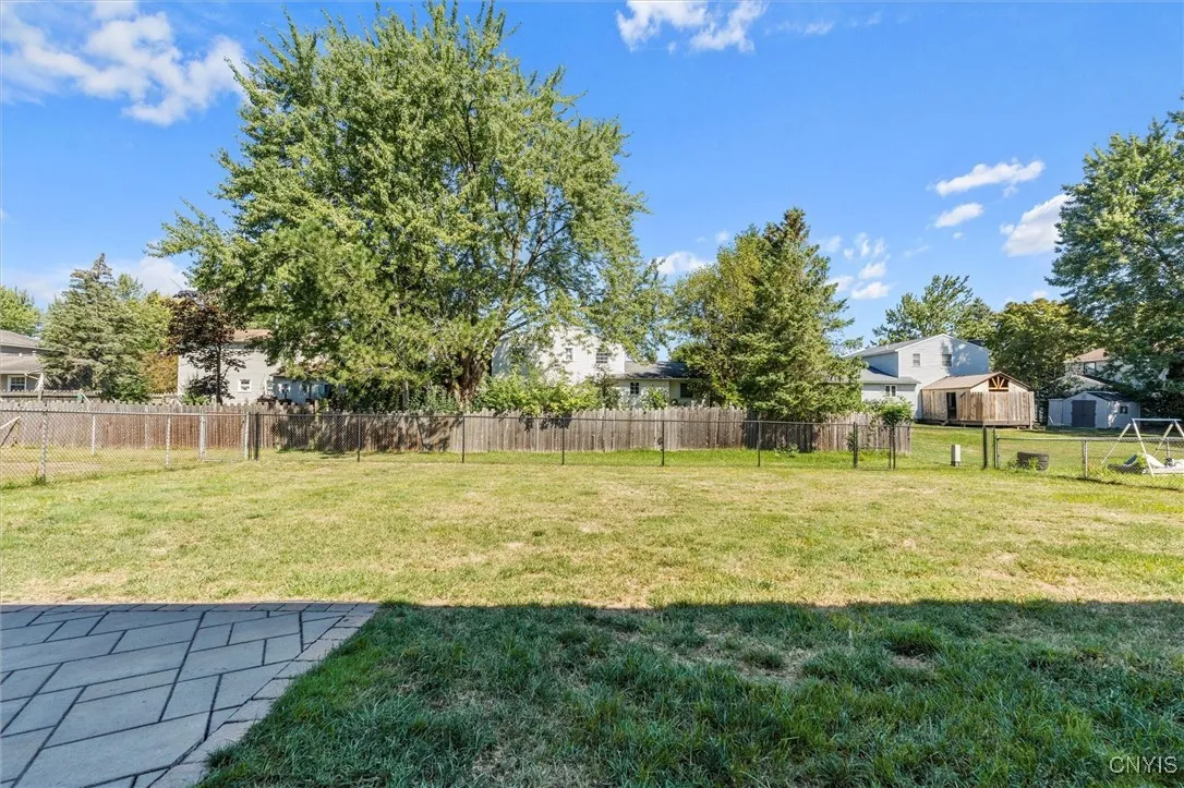 8050 Evesborough Drive, Clay, New York 13041, Clay, New York 13041, 3 Bedrooms Bedrooms, 10 Rooms Rooms,1 BathroomBathrooms,Residential,Closed,8050 Evesborough Drive, Clay, New York 13041,0,S1635127