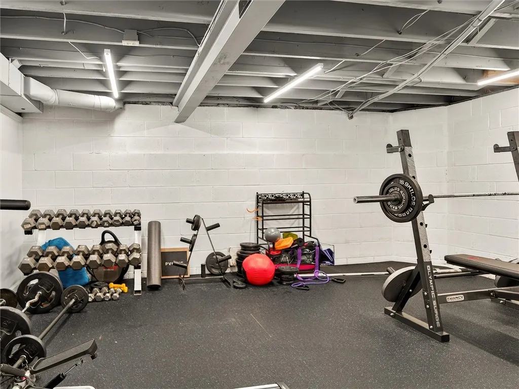 29 Bridgewood Drive, Perinton, New York 14450, Perinton, New York 14450, 5 Bedrooms Bedrooms, 13 Rooms Rooms,3 BathroomsBathrooms,Residential,Closed,29 Bridgewood Drive, Perinton, New York 14450,0,R1633981