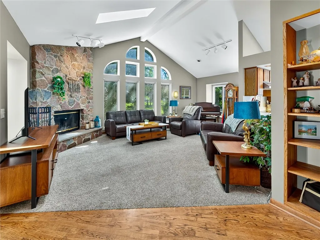 29 Bridgewood Drive, Perinton, New York 14450, Perinton, New York 14450, 5 Bedrooms Bedrooms, 13 Rooms Rooms,3 BathroomsBathrooms,Residential,Closed,29 Bridgewood Drive, Perinton, New York 14450,0,R1633981