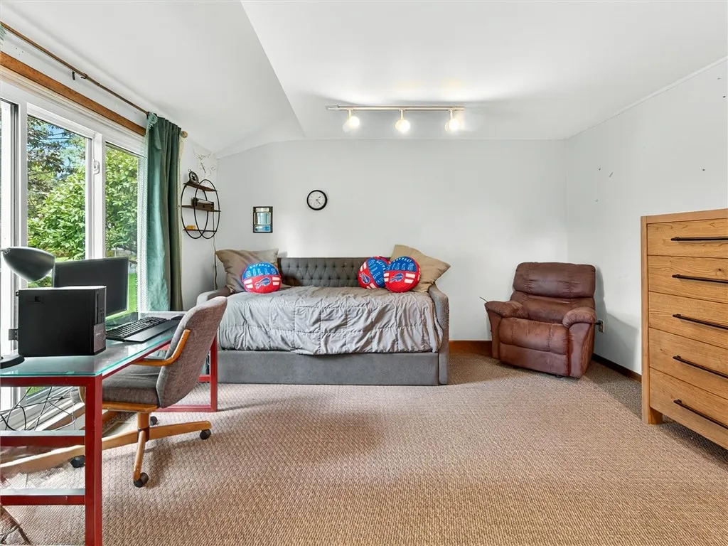 29 Bridgewood Drive, Perinton, New York 14450, Perinton, New York 14450, 5 Bedrooms Bedrooms, 13 Rooms Rooms,3 BathroomsBathrooms,Residential,Closed,29 Bridgewood Drive, Perinton, New York 14450,0,R1633981