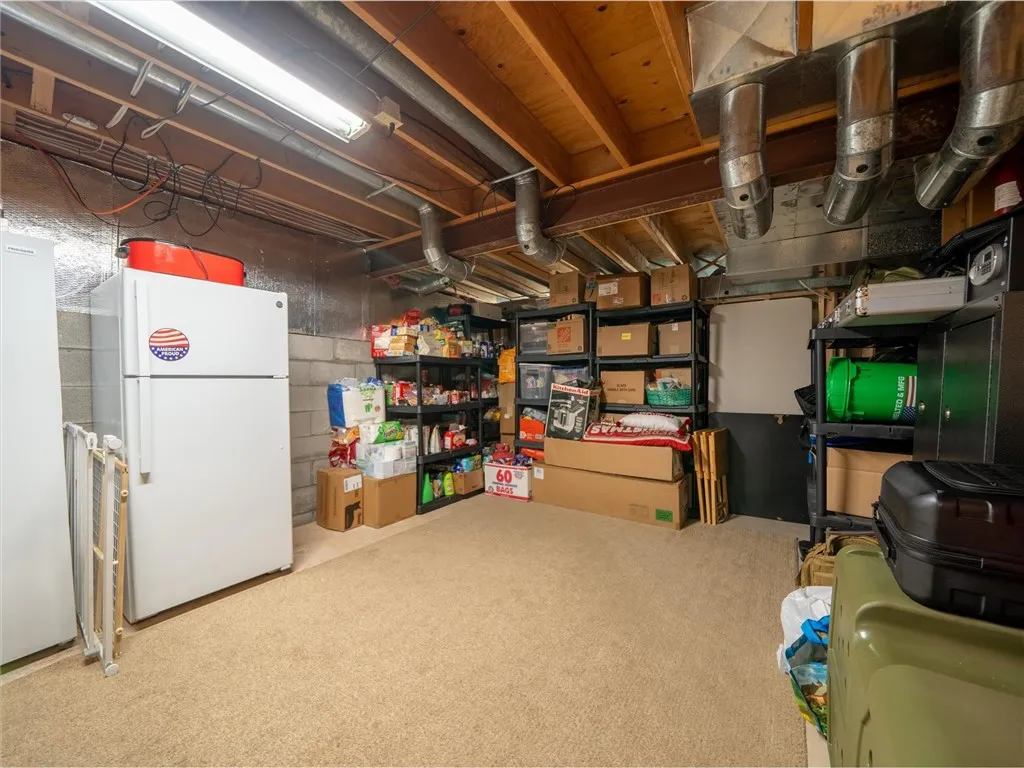 29 Bridgewood Drive, Perinton, New York 14450, Perinton, New York 14450, 5 Bedrooms Bedrooms, 13 Rooms Rooms,3 BathroomsBathrooms,Residential,Closed,29 Bridgewood Drive, Perinton, New York 14450,0,R1633981