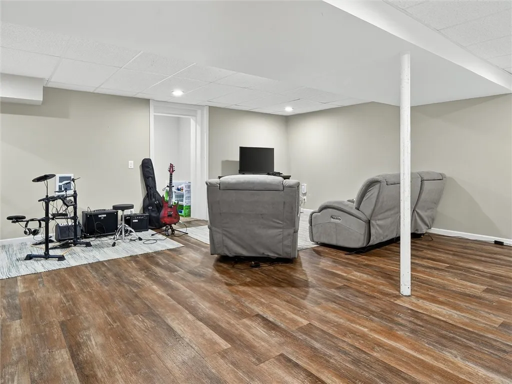 29 Bridgewood Drive, Perinton, New York 14450, Perinton, New York 14450, 5 Bedrooms Bedrooms, 13 Rooms Rooms,3 BathroomsBathrooms,Residential,Closed,29 Bridgewood Drive, Perinton, New York 14450,0,R1633981