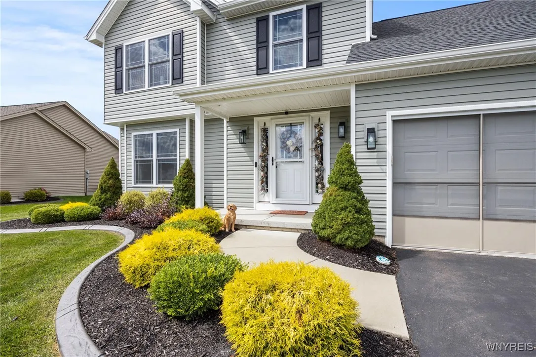 3636 Delilah Lane, Hamburg, New York 14075, Hamburg, New York 14075, 3 Bedrooms Bedrooms, 13 Rooms Rooms,2 BathroomsBathrooms,Residential,For Sale,3636 Delilah Lane, Hamburg, New York 14075,0,B1635137