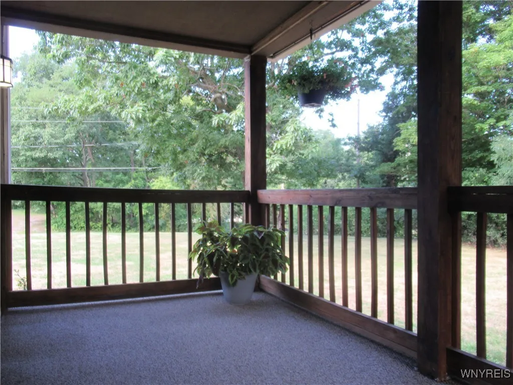 Screened in Porch w/Private Views
