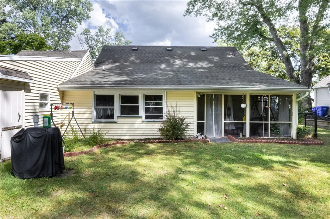 116 Rowley Drive, Gates, New York 14624, Gates, New York 14624, 3 Bedrooms Bedrooms, 6 Rooms Rooms,1 BathroomBathrooms,Residential,For Sale,116 Rowley Drive, Gates, New York 14624,0,R1634965