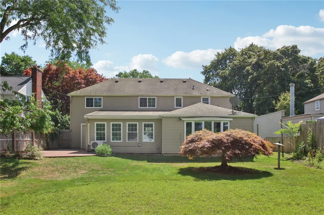 176 Harvington Drive, Irondequoit, New York 14617, Irondequoit, New York 14617, 3 Bedrooms Bedrooms, 7 Rooms Rooms,2 BathroomsBathrooms,Residential,Closed,176 Harvington Drive, Irondequoit, New York 14617,0,R1633733