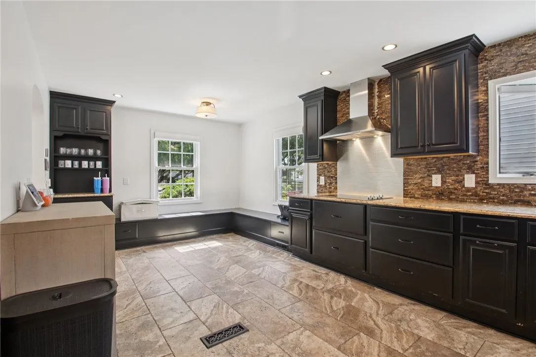 176 Harvington Drive, Irondequoit, New York 14617, Irondequoit, New York 14617, 3 Bedrooms Bedrooms, 7 Rooms Rooms,2 BathroomsBathrooms,Residential,Closed,176 Harvington Drive, Irondequoit, New York 14617,0,R1633733