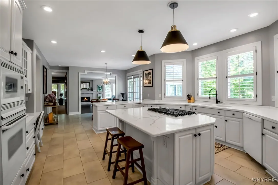 52 Laurel Lane, Amherst, New York 14221, Amherst, New York 14221, 4 Bedrooms Bedrooms, 11 Rooms Rooms,3 BathroomsBathrooms,Residential,For Sale,52 Laurel Lane, Amherst, New York 14221,0,B1634169