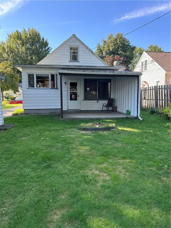 114 Christian Ave Avenue, Rochester, New York 1461, Rochester, New York 14615, 3 Bedrooms Bedrooms, 5 Rooms Rooms,1 BathroomBathrooms,Residential,Closed,114 Christian Ave Avenue, Rochester, New York 1461,0,R1635081
