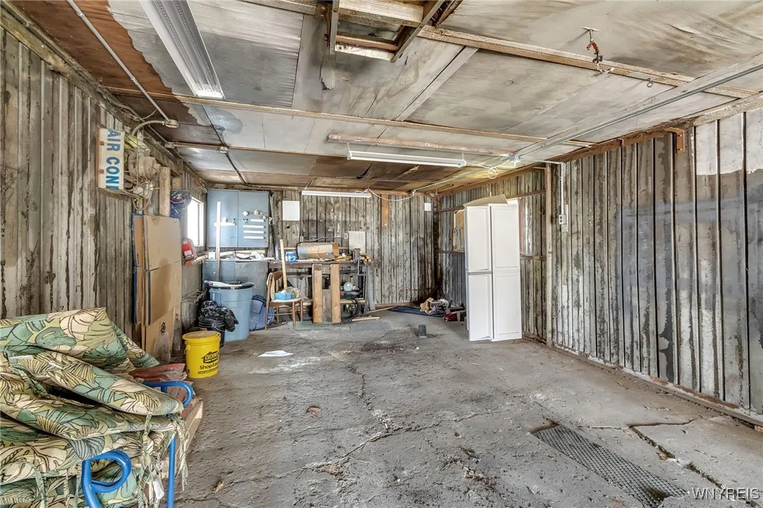 5406 Mayle Court, Niagara, New York 14305, Niagara, New York 14305, 3 Bedrooms Bedrooms, 6 Rooms Rooms,2 BathroomsBathrooms,Residential,For Sale,5406 Mayle Court, Niagara, New York 14305,0,B1634358