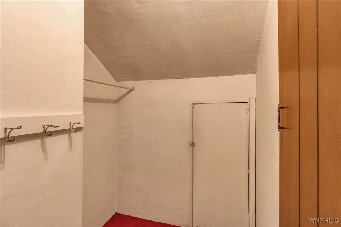 5406 Mayle Court, Niagara, New York 14305, Niagara, New York 14305, 3 Bedrooms Bedrooms, 6 Rooms Rooms,2 BathroomsBathrooms,Residential,For Sale,5406 Mayle Court, Niagara, New York 14305,0,B1634358