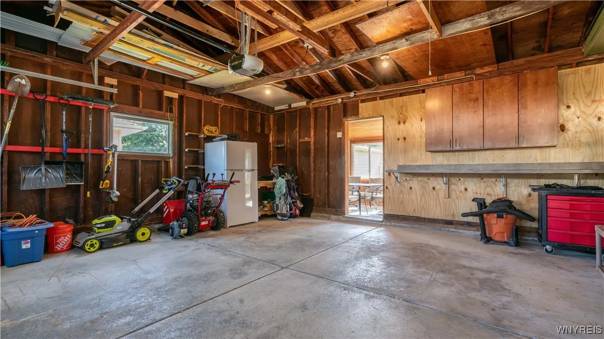 Attached Garage