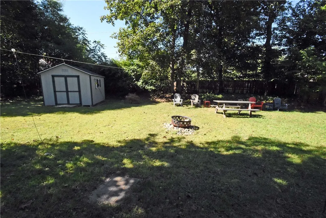 83 Winsor Circle, Elmira, New York 14905, Elmira, New York 14905, 4 Bedrooms Bedrooms, 7 Rooms Rooms,1 BathroomBathrooms,Residential,Closed,83 Winsor Circle, Elmira, New York 14905,0,R1635157