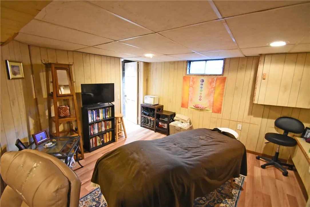 83 Winsor Circle, Elmira, New York 14905, Elmira, New York 14905, 4 Bedrooms Bedrooms, 7 Rooms Rooms,1 BathroomBathrooms,Residential,Closed,83 Winsor Circle, Elmira, New York 14905,0,R1635157