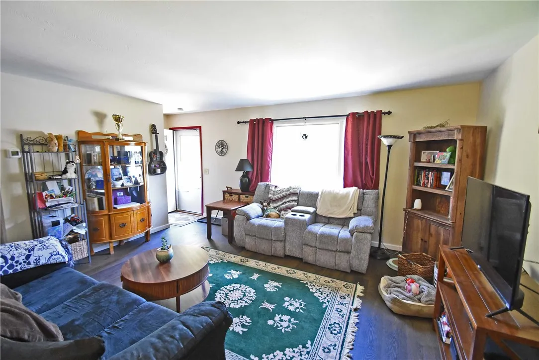 83 Winsor Circle, Elmira, New York 14905, Elmira, New York 14905, 4 Bedrooms Bedrooms, 7 Rooms Rooms,1 BathroomBathrooms,Residential,Closed,83 Winsor Circle, Elmira, New York 14905,0,R1635157