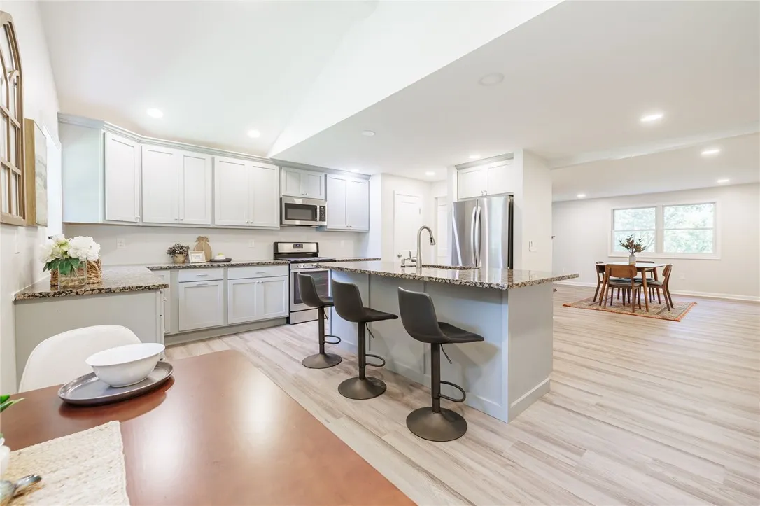 3315 Middle Cheshire Road, Canandaigua Town, New Y, Canandaigua Town, New York 14424, 3 Bedrooms Bedrooms, 6 Rooms Rooms,2 BathroomsBathrooms,Residential,Closed,3315 Middle Cheshire Road, Canandaigua Town, New Y,0,R1633220