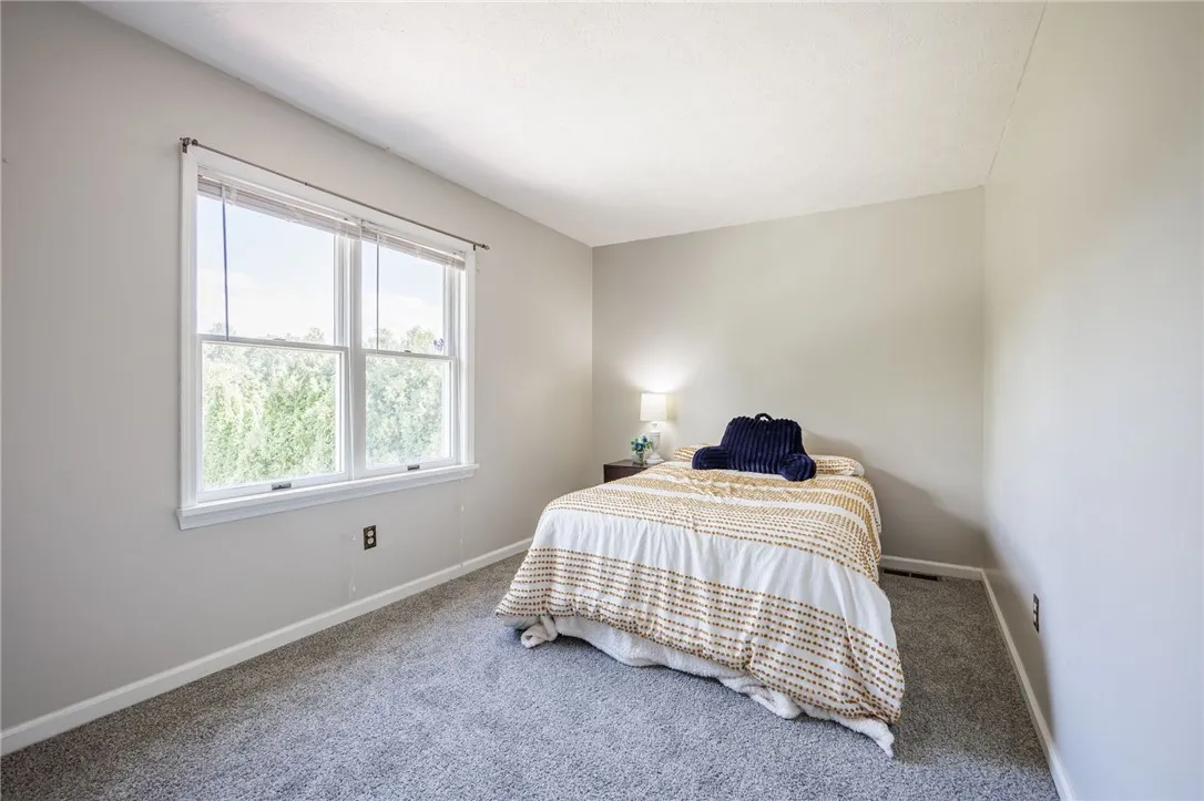 20 Ironwood Drive, Perinton, New York 14450, Perinton, New York 14450, 4 Bedrooms Bedrooms, 8 Rooms Rooms,2 BathroomsBathrooms,Residential,Closed,20 Ironwood Drive, Perinton, New York 14450,0,R1635195