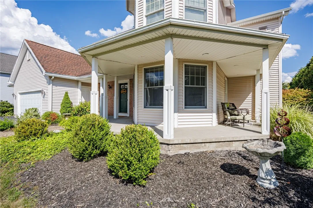 20 Ironwood Drive, Perinton, New York 14450, Perinton, New York 14450, 4 Bedrooms Bedrooms, 8 Rooms Rooms,2 BathroomsBathrooms,Residential,Closed,20 Ironwood Drive, Perinton, New York 14450,0,R1635195