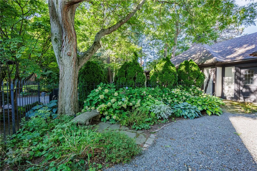 901 East Avenue D, Rochester, New York 14607, Rochester, New York 14607, 2 Bedrooms Bedrooms, 6 Rooms Rooms,2 BathroomsBathrooms,Residential,Closed,901 East Avenue D, Rochester, New York 14607,0,R1633158