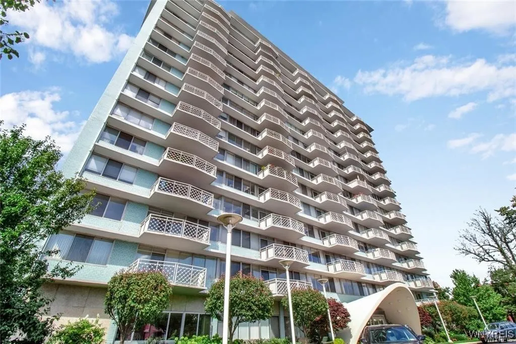 1088 Delaware Avenue 3c, Buffalo, New York 14209, Buffalo, New York 14209, 1 Bedroom Bedrooms, 3 Rooms Rooms,1 BathroomBathrooms,Residential,Closed,1088 Delaware Avenue 3c, Buffalo, New York 14209,0,B1635107