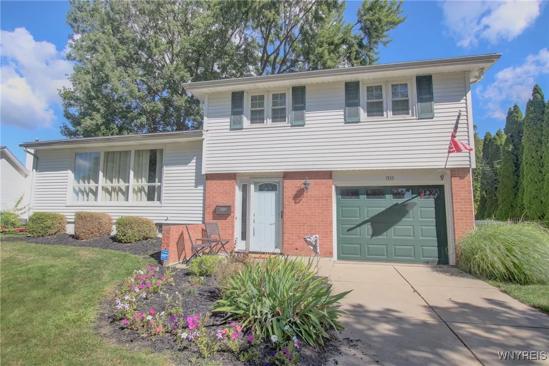 1533 Jamaica, North Tonawanda, New York 14120, North Tonawanda, New York 14120, 3 Bedrooms Bedrooms, 7 Rooms Rooms,1 BathroomBathrooms,Residential,Closed,1533 Jamaica, North Tonawanda, New York 14120,0,B1634713