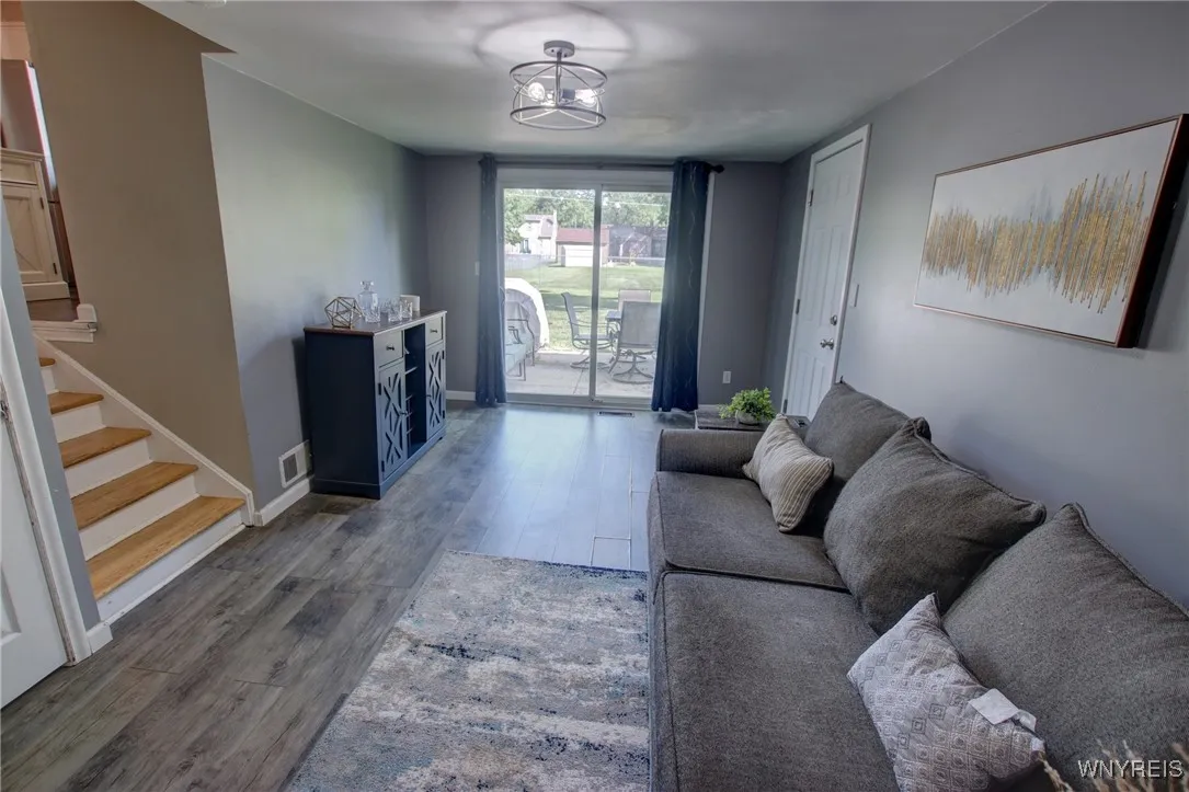 1533 Jamaica, North Tonawanda, New York 14120, North Tonawanda, New York 14120, 3 Bedrooms Bedrooms, 7 Rooms Rooms,1 BathroomBathrooms,Residential,Closed,1533 Jamaica, North Tonawanda, New York 14120,0,B1634713