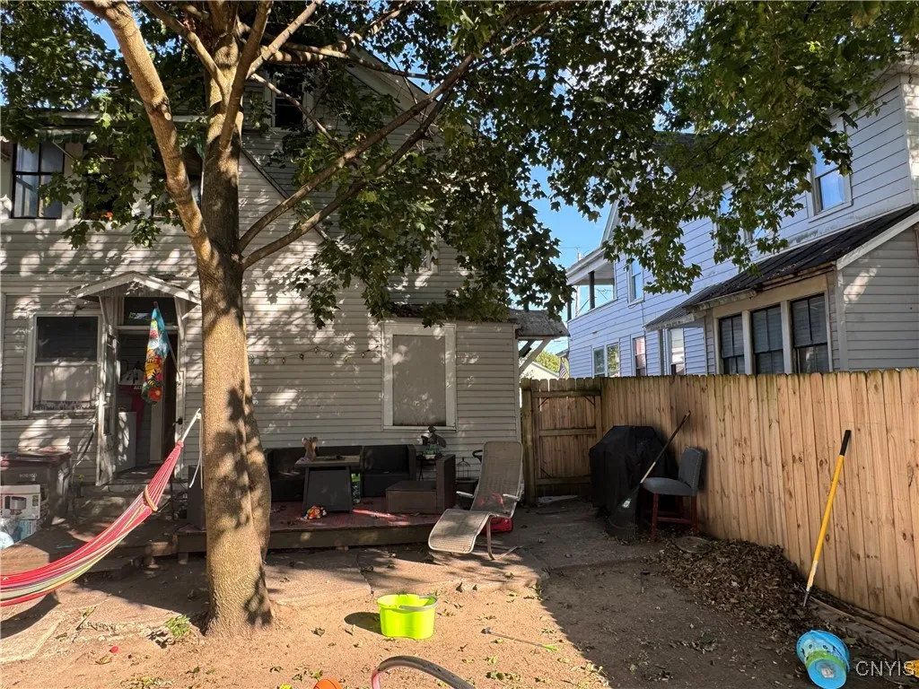 129 1st Street, Rome, New York 13440, Rome, New York 13440, 5 Bedrooms Bedrooms, ,2 BathroomsBathrooms,Residential,For Sale,129 1st Street, Rome, New York 13440,0,S1635196