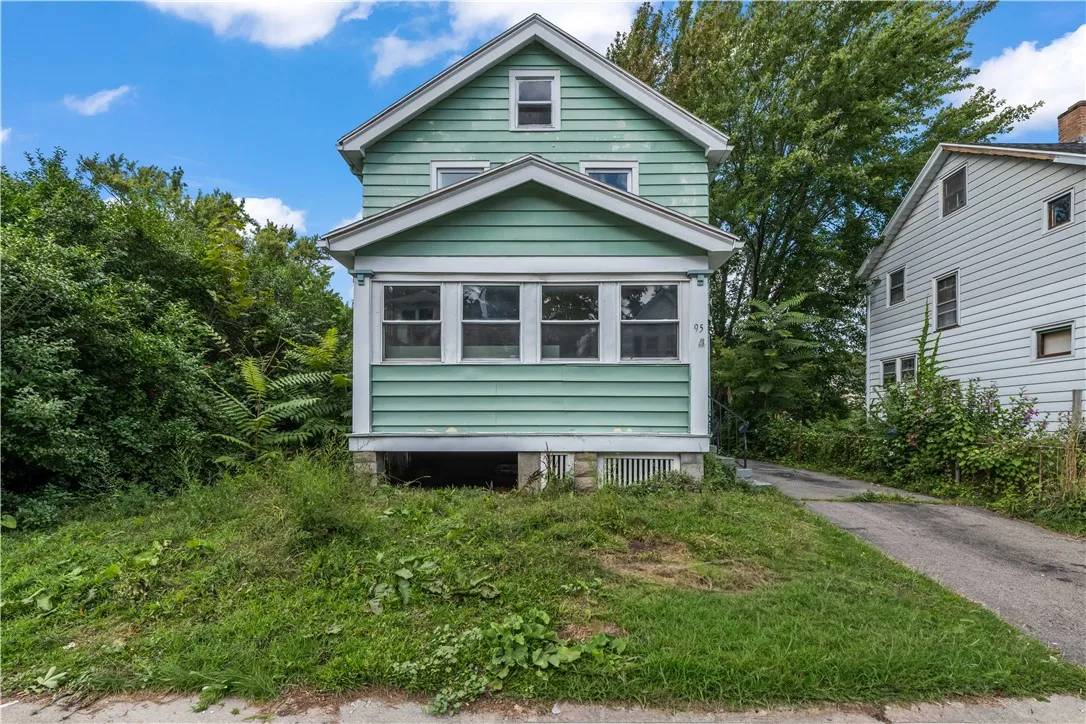 95 Angle Street, Rochester, New York 14606, Rochester, New York 14606, 2 Bedrooms Bedrooms, 7 Rooms Rooms,1 BathroomBathrooms,Residential,Closed,95 Angle Street, Rochester, New York 14606,0,R1635205
