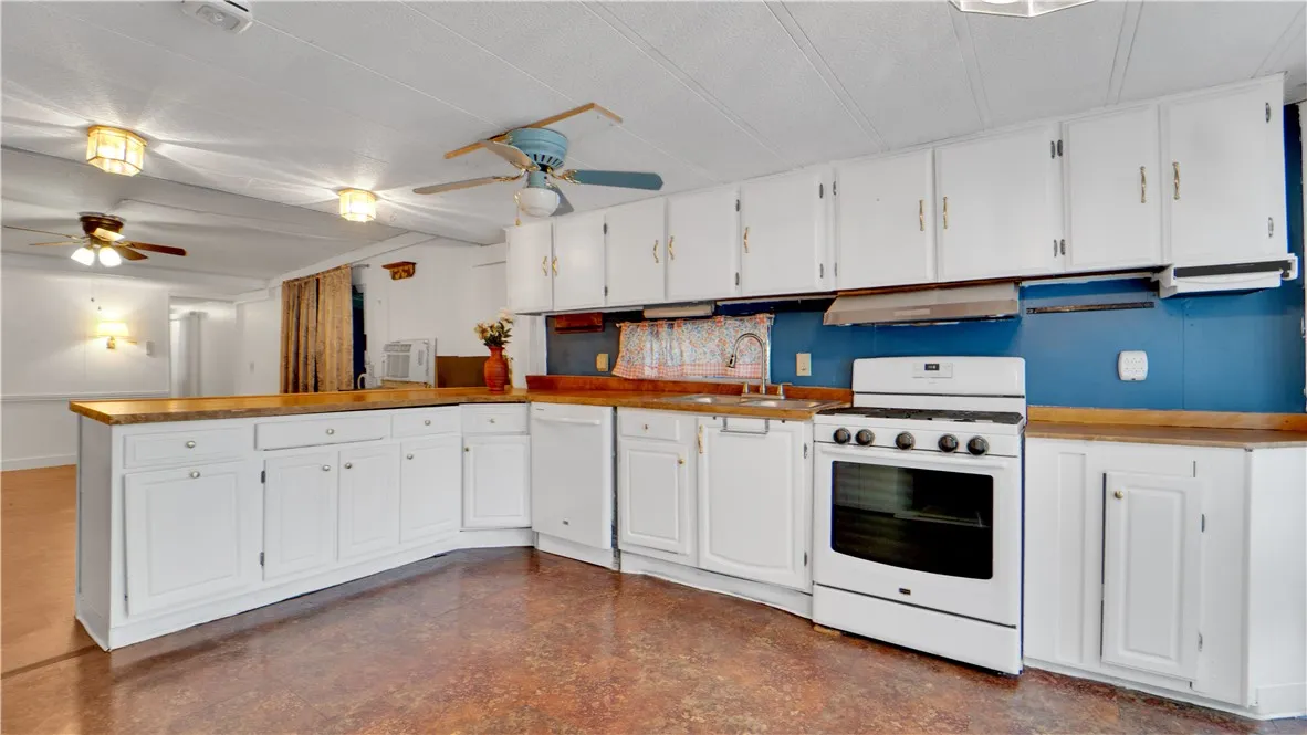 6461 Swamp Rd Lot #8, Byron, New York 14422, Byron, New York 14422, 4 Bedrooms Bedrooms, 7 Rooms Rooms,1 BathroomBathrooms,Residential,For Sale,6461 Swamp Rd Lot #8, Byron, New York 14422,0,R1634205