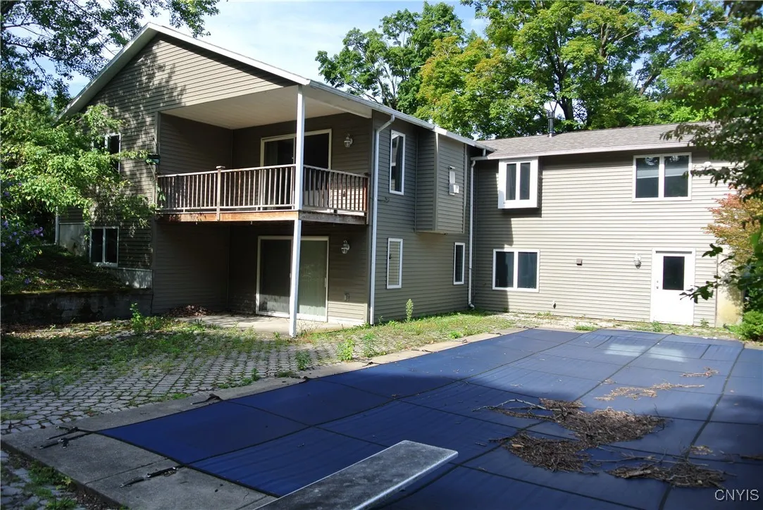 Rear w/ inground Pool
