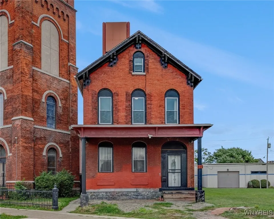 653 Michigan Avenue, Buffalo, New York 14203, Buffalo, New York 14203, 6 Bedrooms Bedrooms, 12 Rooms Rooms,2 BathroomsBathrooms,Residential,For Sale,653 Michigan Avenue, Buffalo, New York 14203,0,B1635261