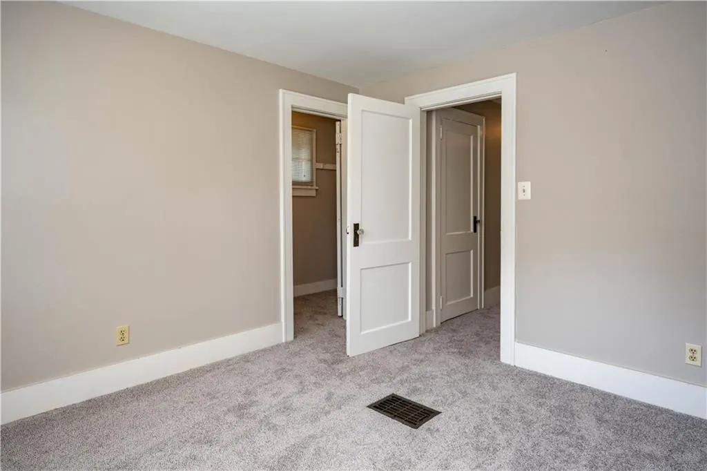 2029 Five Mile Line Road, Penfield, New York 14526, Penfield, New York 14526, 3 Bedrooms Bedrooms, 5 Rooms Rooms,1 BathroomBathrooms,Residential Lease,For Rent,2029 Five Mile Line Road, Penfield, New York 14526,0,R1635207