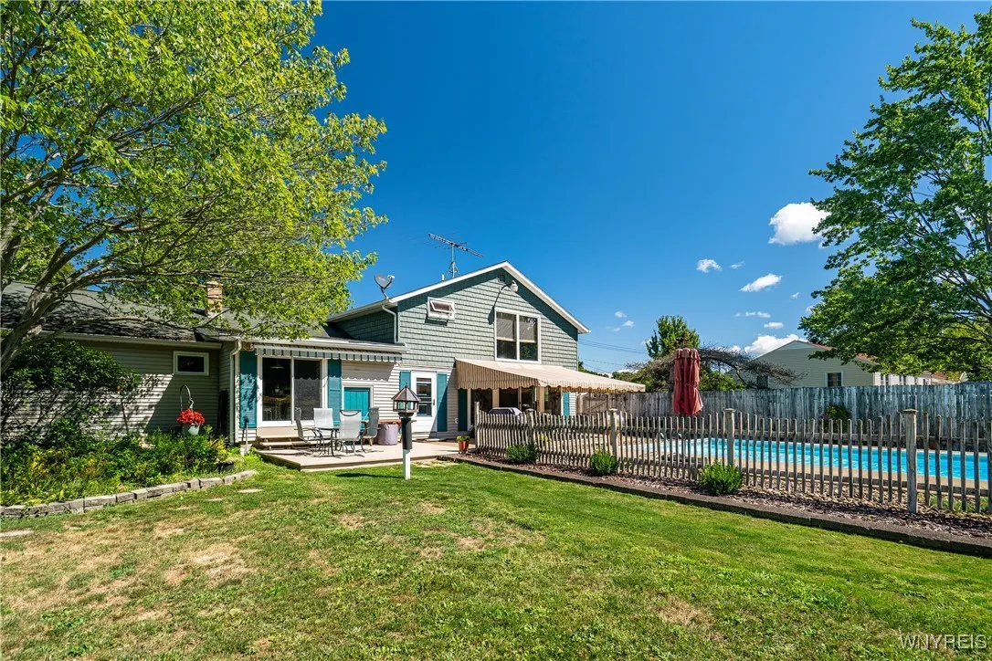 1225 Church Road, Evans, New York 14006, Evans, New York 14006, 3 Bedrooms Bedrooms, 7 Rooms Rooms,2 BathroomsBathrooms,Residential,Closed,1225 Church Road, Evans, New York 14006,0,B1634327