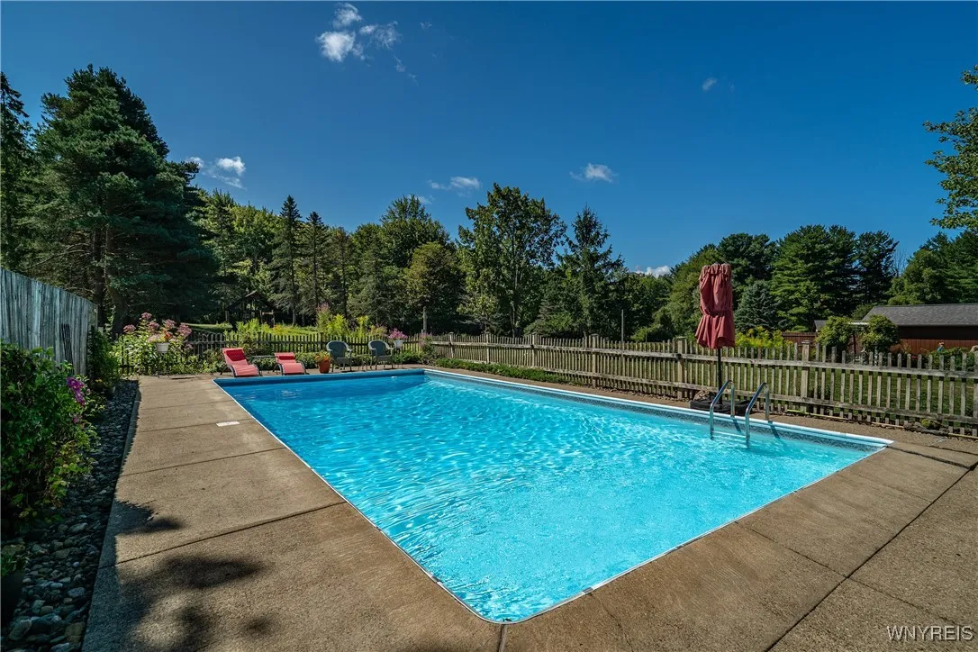 1225 Church Road, Evans, New York 14006, Evans, New York 14006, 3 Bedrooms Bedrooms, 7 Rooms Rooms,2 BathroomsBathrooms,Residential,Closed,1225 Church Road, Evans, New York 14006,0,B1634327