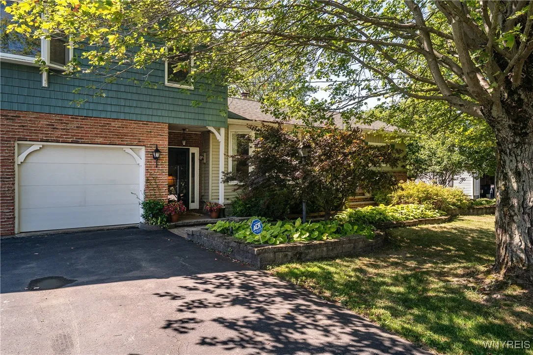 1225 Church Road, Evans, New York 14006, Evans, New York 14006, 3 Bedrooms Bedrooms, 7 Rooms Rooms,2 BathroomsBathrooms,Residential,Closed,1225 Church Road, Evans, New York 14006,0,B1634327