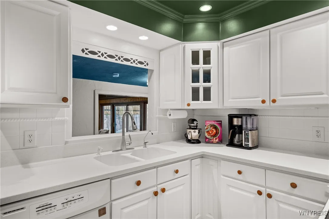 1225 Church Road, Evans, New York 14006, Evans, New York 14006, 3 Bedrooms Bedrooms, 7 Rooms Rooms,2 BathroomsBathrooms,Residential,Closed,1225 Church Road, Evans, New York 14006,0,B1634327