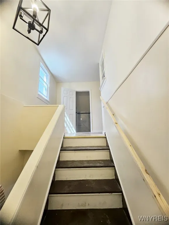 88 Woodell Avenue, Cheektowaga, New York 14211, Cheektowaga, New York 14211, 8 Bedrooms Bedrooms, ,3 BathroomsBathrooms,Residential,For Sale,88 Woodell Avenue, Cheektowaga, New York 14211,0,B1635156