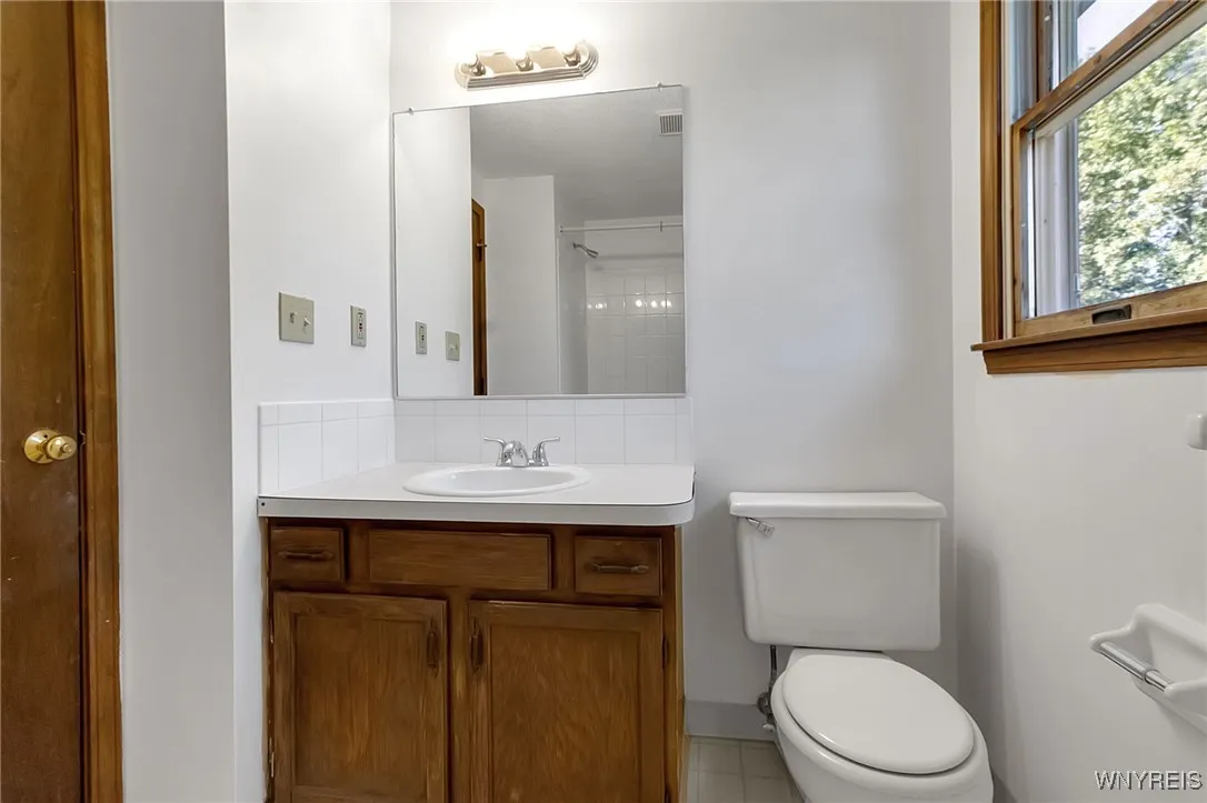 276 Tennyson Ter, Amherst, New York 14221, Amherst, New York 14221, 6 Bedrooms Bedrooms, ,2 BathroomsBathrooms,Residential,Closed,276 Tennyson Ter, Amherst, New York 14221,0,B1635240