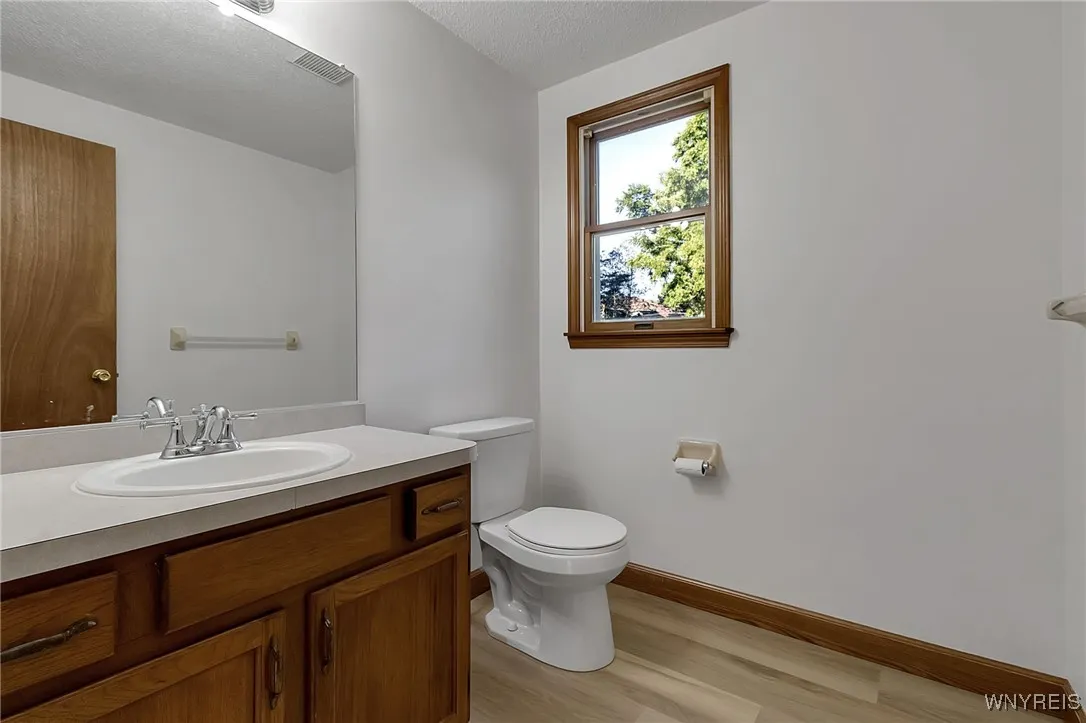 276 Tennyson Ter, Amherst, New York 14221, Amherst, New York 14221, 6 Bedrooms Bedrooms, ,2 BathroomsBathrooms,Residential,Closed,276 Tennyson Ter, Amherst, New York 14221,0,B1635240